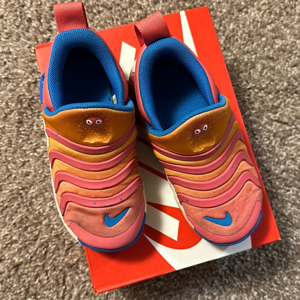 Toddler Nike slip-on sneakers